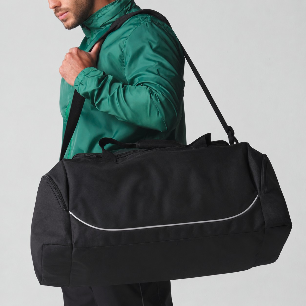 TEAMWEAR MEDIUM HOLDALL UPDATED DESIGN